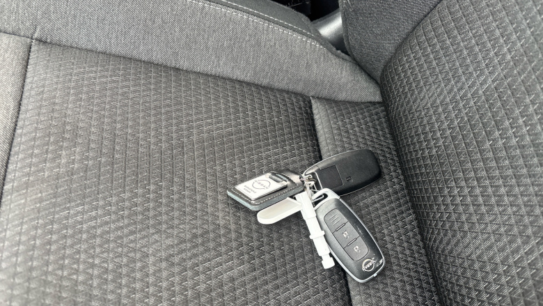 Nissan Qashqai 1.3 DiG-T MH N-Connecta 5dr Petrol Hatchback